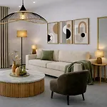 Apart-hotel Flor 4*