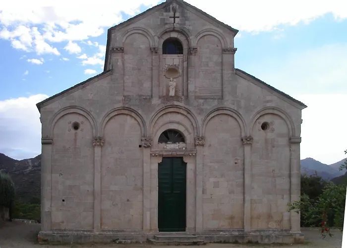 Flor 4* Saint-Florent (Corsica)